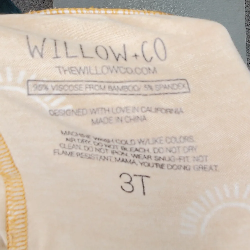 Willow + Co 2 Piece Pajama Set Yellow Sun Toddler Size 3T